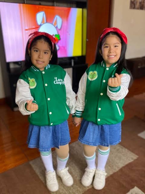 Chaqueta Oficial de Lara Campos